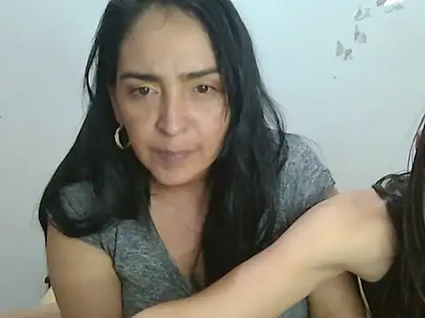 Vikyhot27 webcam