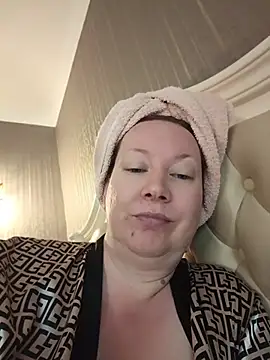 GoddessLara webcam