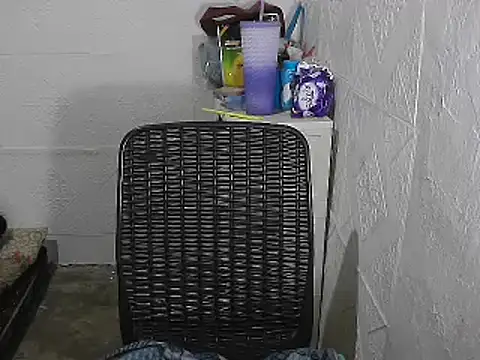 playpussy69xxx live cam on StripChat