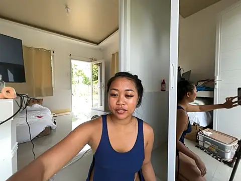 Juliet_official_pro webcam