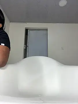 Ari_fist webcam