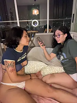 Alice_surprise webcam