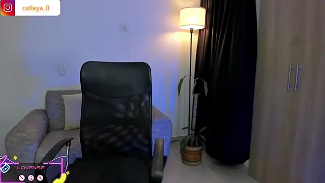 catleya_0 live cam on StripChat