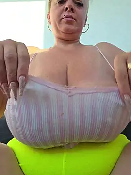 RuxyHuge42ETT