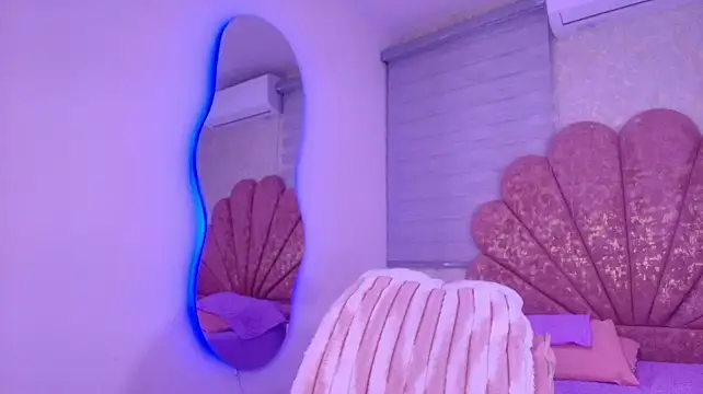 mia_colls live cam on StripChat
