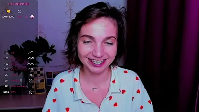 KindHazelHere_ webcam
