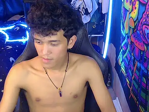 hugekenbigcock (M young) - SUCK MY FUCKING DICK HERE AND SWALLOW RL