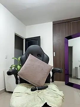 Michel_Jones webcam