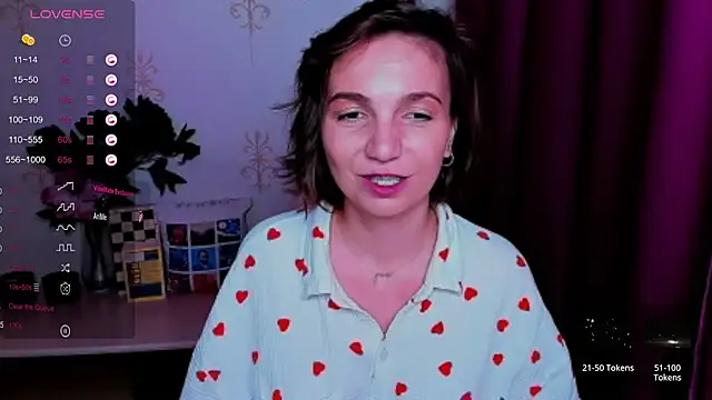 KindHazelHere_ webcam
