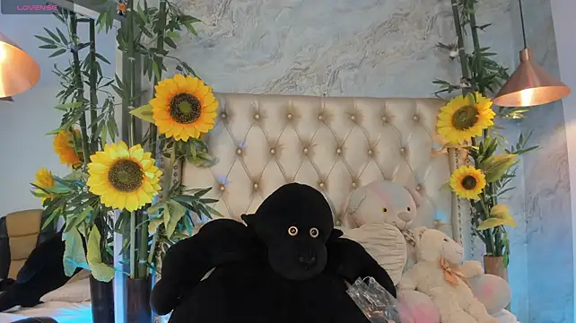 LittleeJaz webcam