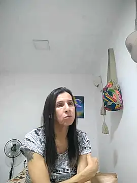 Cameron_puppy live cam on StripChat