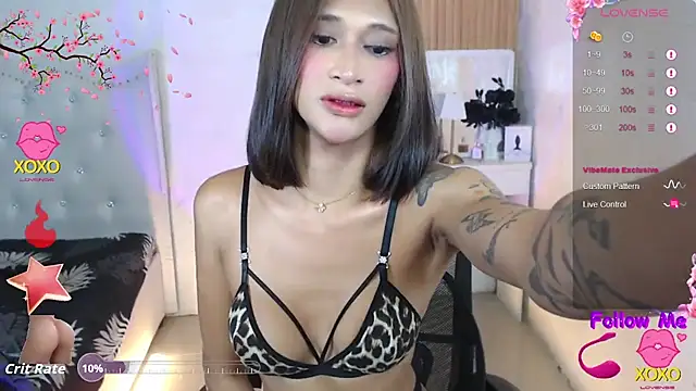 Anisha_Foxx live cam on StripChat