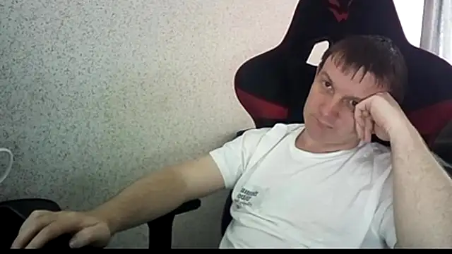 MysteriousWanderer live cam on StripChat