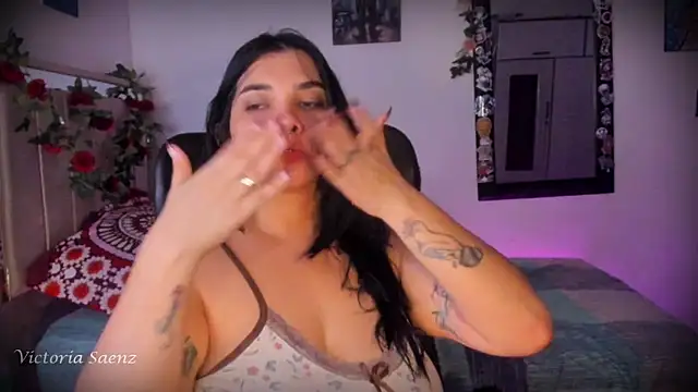 victoriaasaenz_ webcam