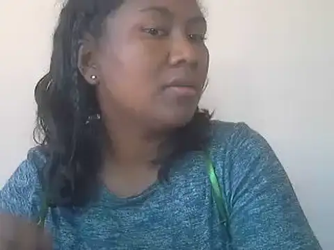 cutybigass live cam on StripChat