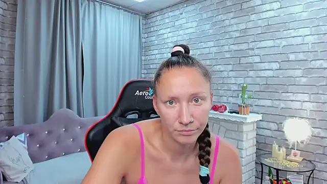 SarahCoksss live cam on StripChat