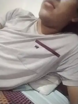 E_R_O_S_ live cam on StripChat