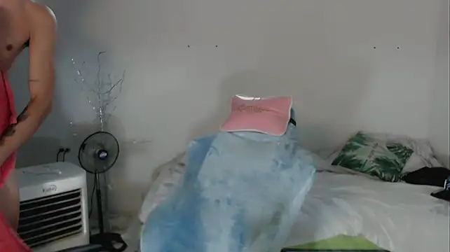 FUNNY_DICK_ live cam on StripChat