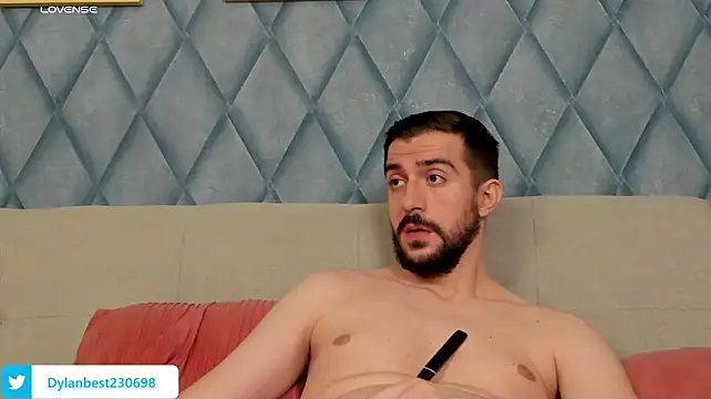 Dylan_Best live cam on StripChat