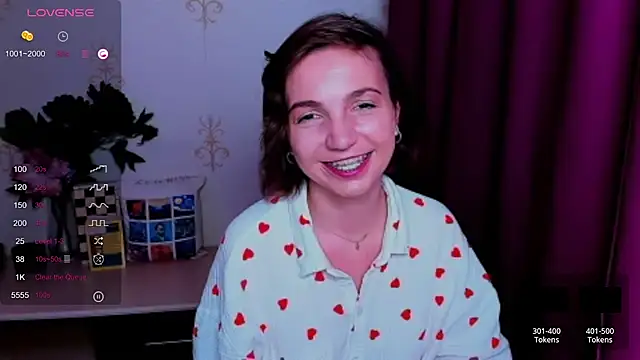 KindHazelHere_ webcam
