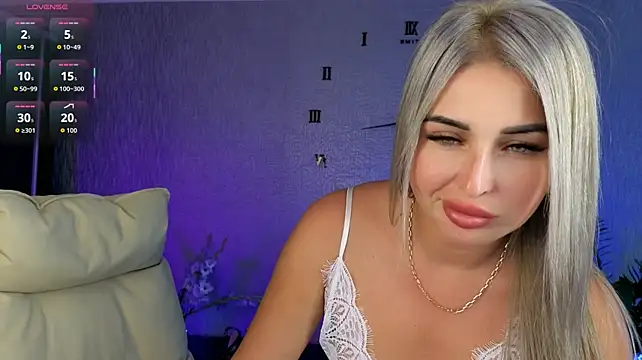 NikkiiStill