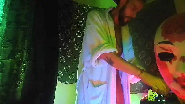 Guyst049