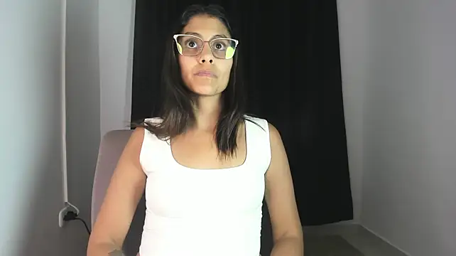 LunaRossie_ webcam
