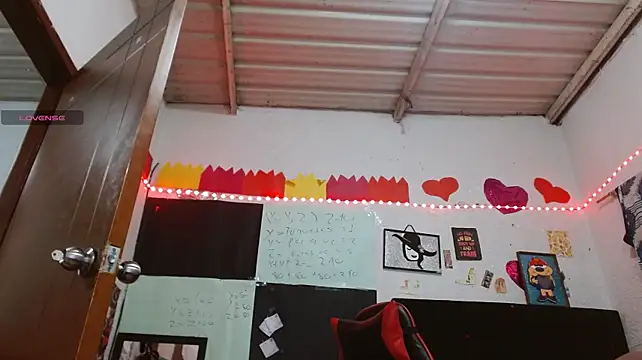 Saray_extrovert_ webcam
