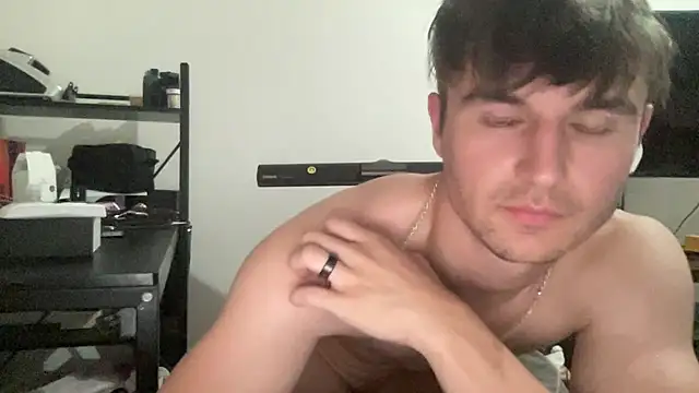 ryan_28747 (M twink) - FINGER ASS