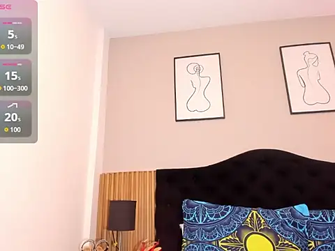 Pauline_Fox webcam
