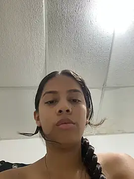 Nina_Lux_