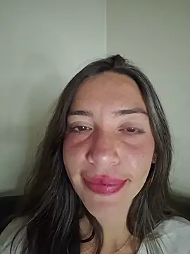 loveuu-bae webcam