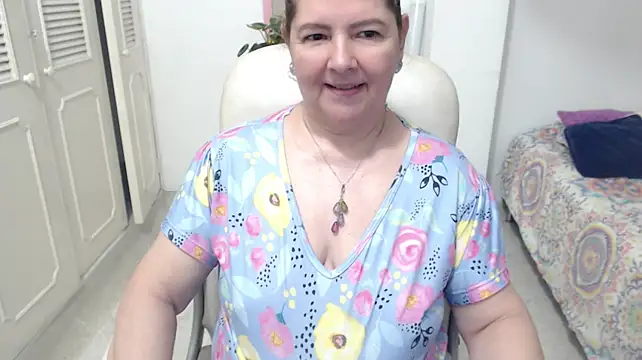 leonela_69 live cam on StripChat