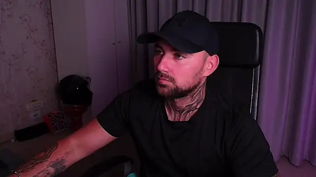 DuncanStone live cam on StripChat
