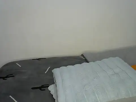 Velvet_Vixenn webcam