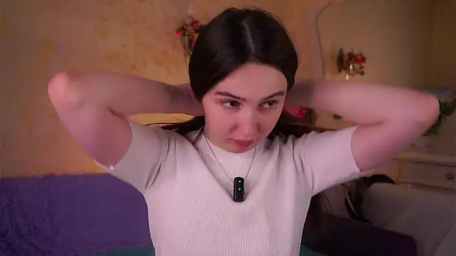GillianDowdey live cam on StripChat