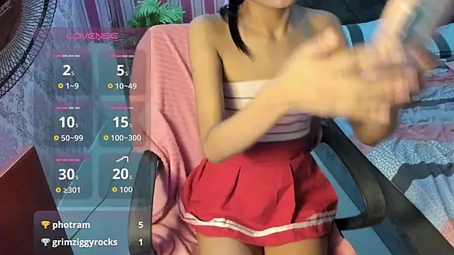Mica_Jones live cam on StripChat