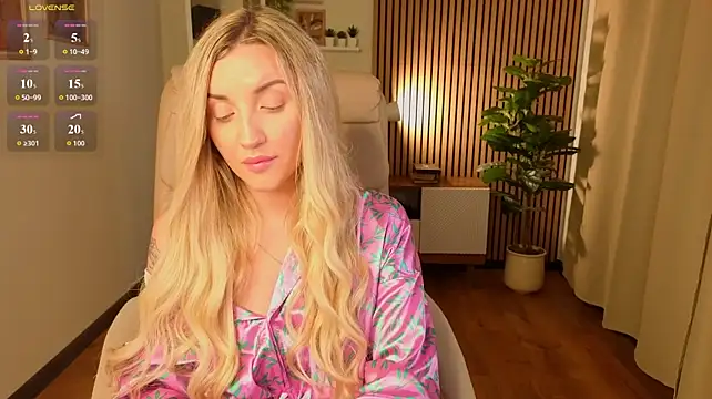 White_F0x live cam on StripChat