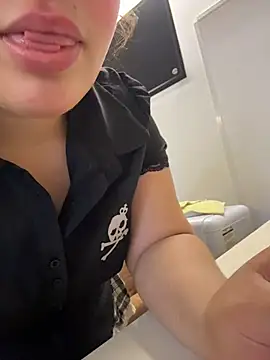 hinata_dolly webcam