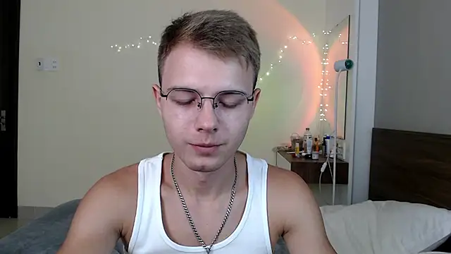 NikiKerryCum webcam