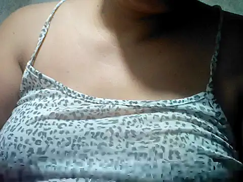 Sexyhorney4u webcam