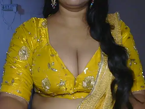 Siyaa-ji live cam on StripChat