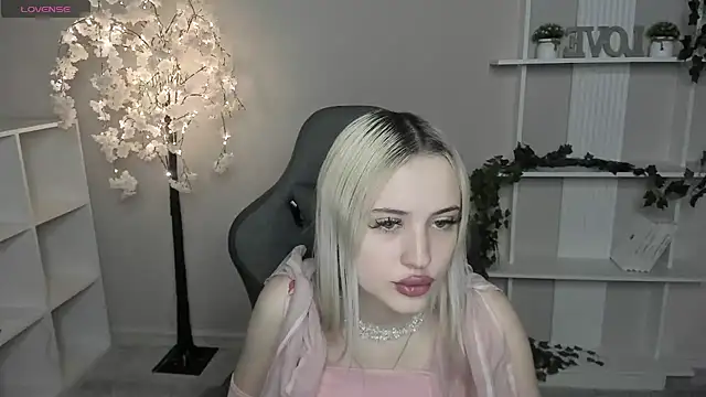 LaslyAngel webcam