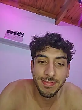 LeoyNicky98 webcam