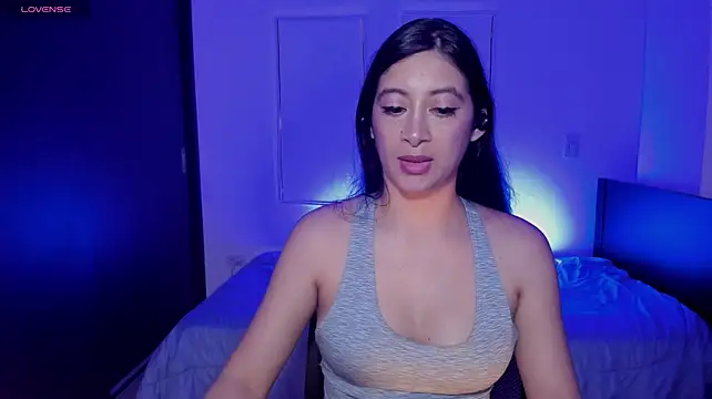 MeganWhite3