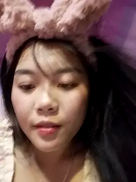 Baa-bee22 webcam
