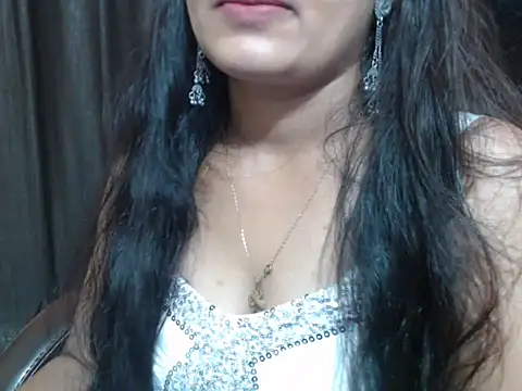 Kudi_Kiyara live sex cam