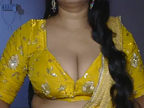 Siyaa-ji live cam on StripChat