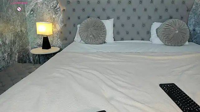 LucyLovelyy webcam
