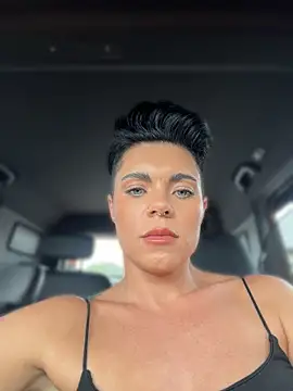 LukeLouHarvey webcam